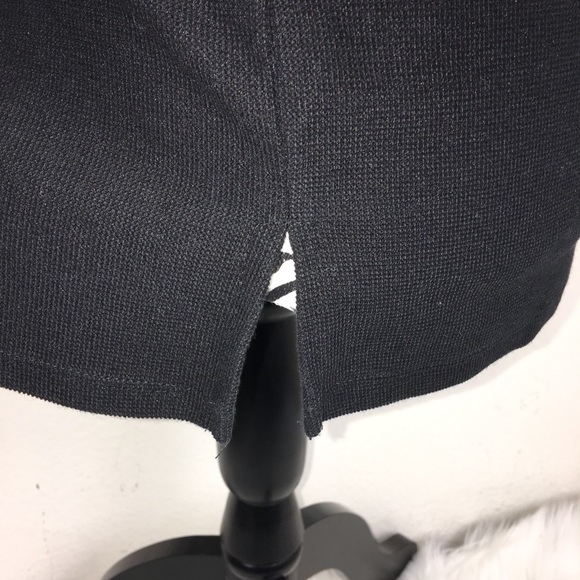 Dillard’s Waffled Herringbone and Black Sweater - Picture 3 of 5